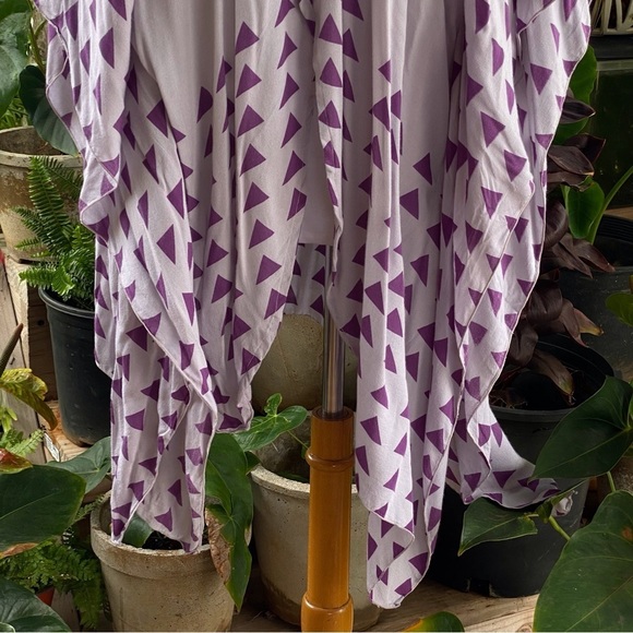6 for$20♥️ lavender and purple triangle details kimono wrap - Picture 6 of 8